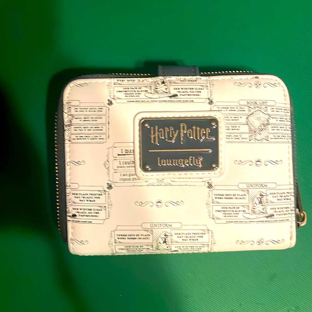 Loungefly Harry Potter wallet